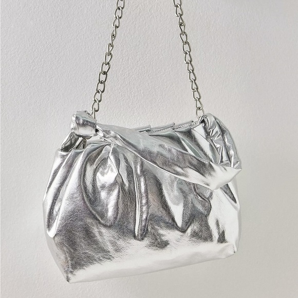Free People Handbags - Free People Viva La Vegan Clutch